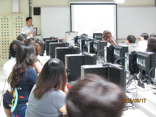 學校日活動 (48).JPG